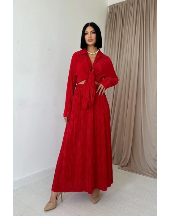 Kırmızı Fitilli Gömlek Ve Uzun Etek Takım