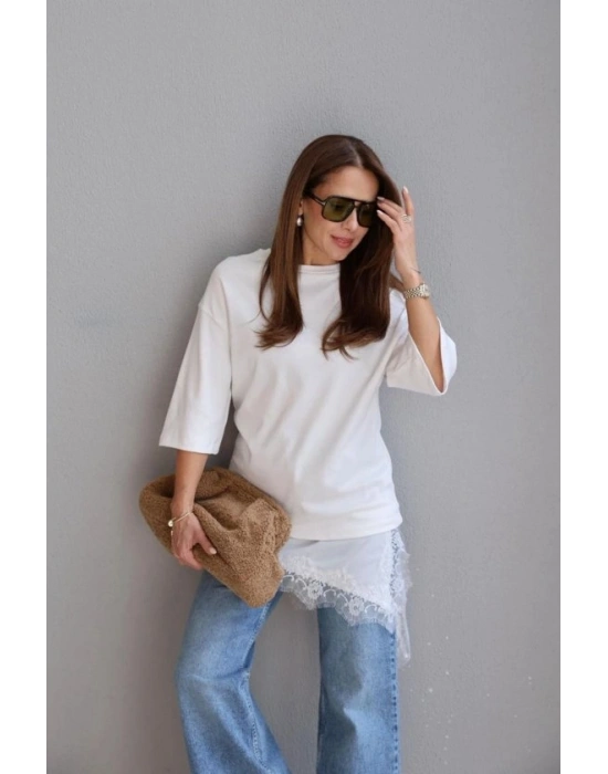 Kısa Kollu Asimetrik Kesim Dantel Güpür Detay Bluz