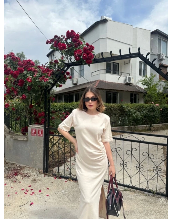 Kısa Kollu Uzun Yandan Yırtmaçlı Elbise  Beyaz