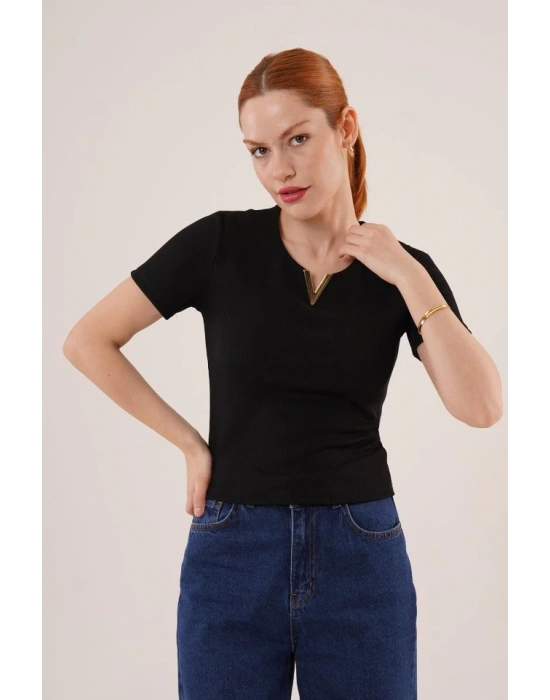 Kısa Kollu Yaka Detaylı Kaşkorse iyah Bluz