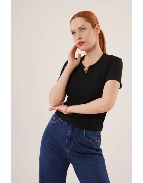 Kısa Kollu Yaka Detaylı Kaşkorse iyah Bluz