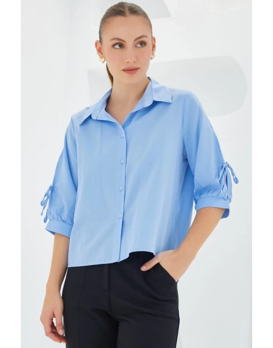 Kol Detaylı Mavi Crop Gömlek 20246