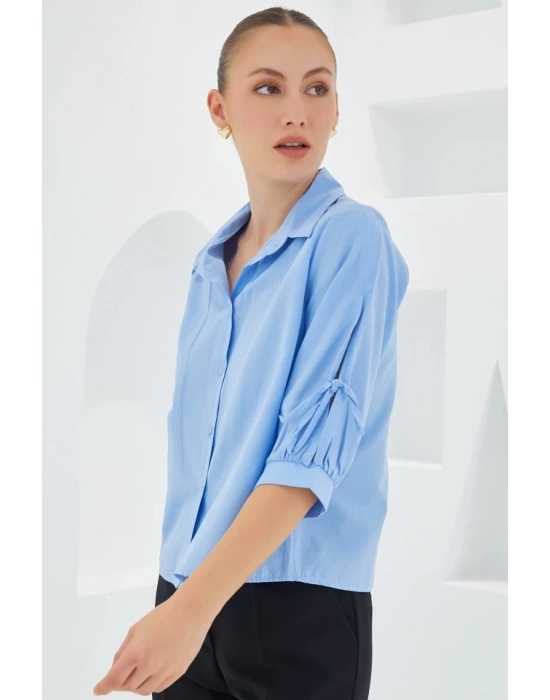 Kol Detaylı Mavi Crop Gömlek 20246