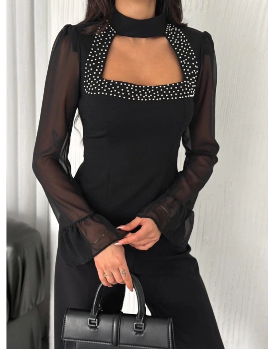 Kolları Şifon Göğüste İnci Boncuk Detaylı Bluz  iyah