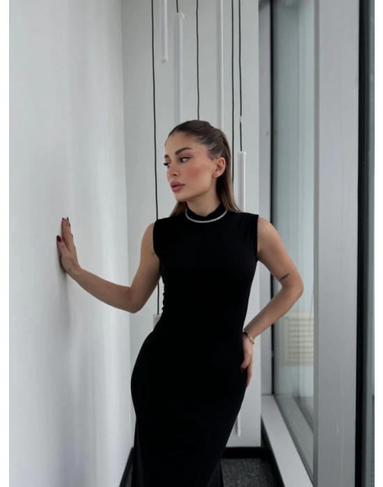 Kolsuz Yarım Bogazlı Uzun Elbise iyah