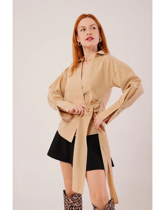 Kruvaze Yaka Yandan Bağlama Detaylı Camel Gömlek