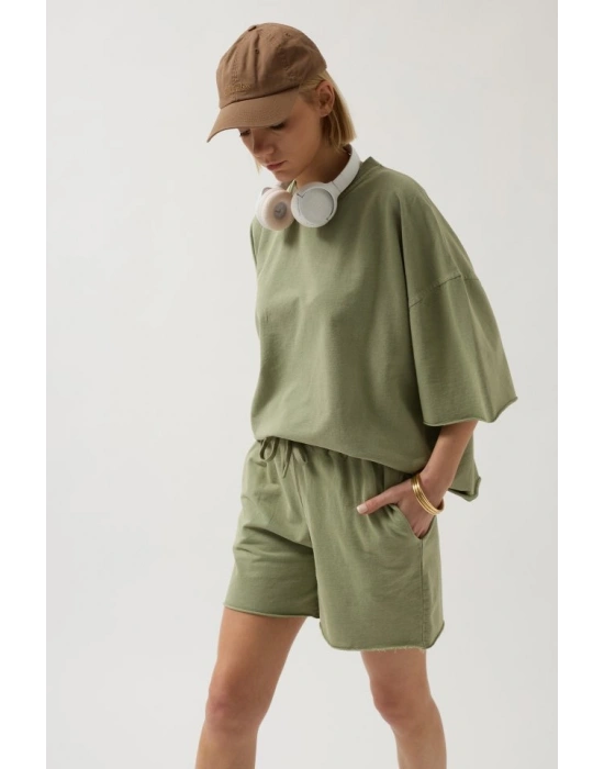 Lazer Kesim Bağcık Detay Şort