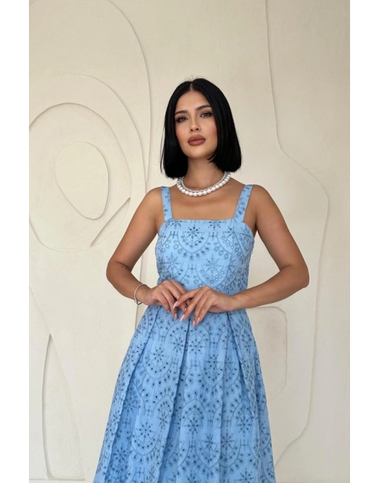 Mavi Askılı Aparatlı Brode Elbise