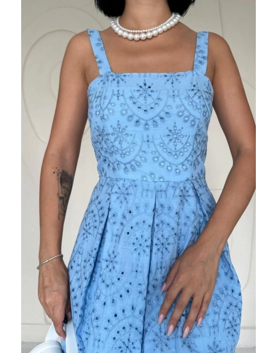 Mavi Askılı Aparatlı Brode Elbise