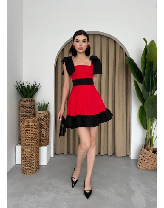 Miron Omuz Fiyonklu Elbise