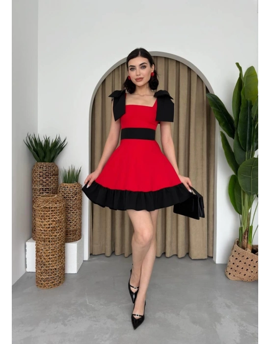 Miron Omuz Fiyonklu Elbise