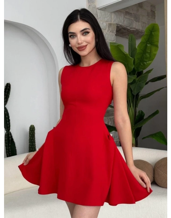 More İnci Detaylı Elbise