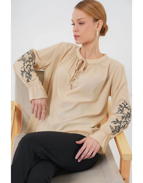 Nakışlı Örme Bluz 941  Bej