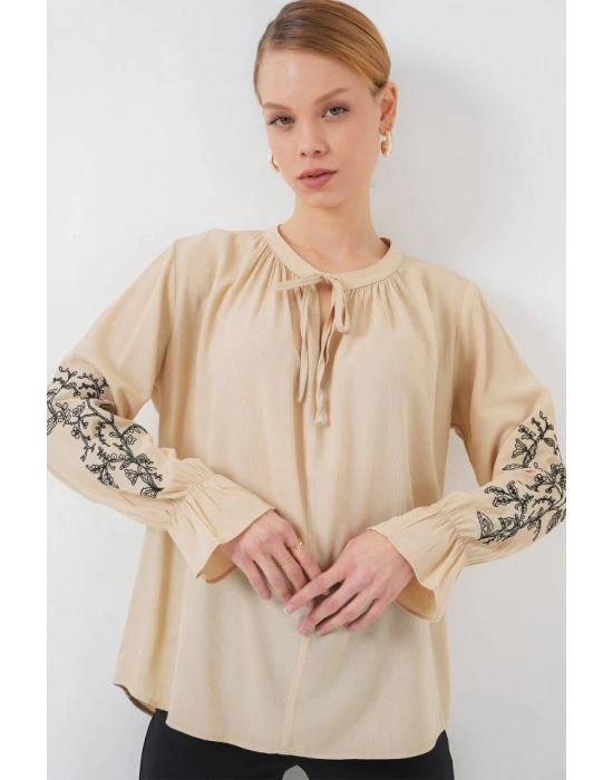 Nakışlı Örme Bluz 941  Bej