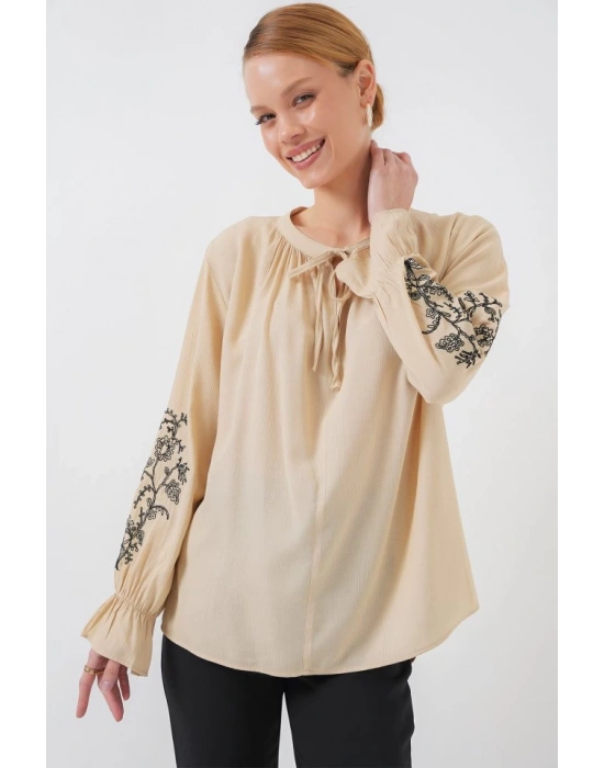 Nakışlı Örme Bluz 941  Bej