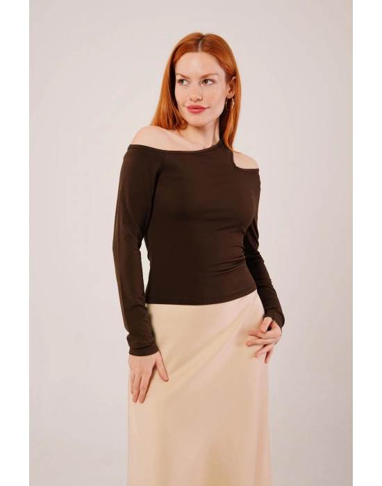 Omuz Dekolte Detaylı Kahverengi Bluz
