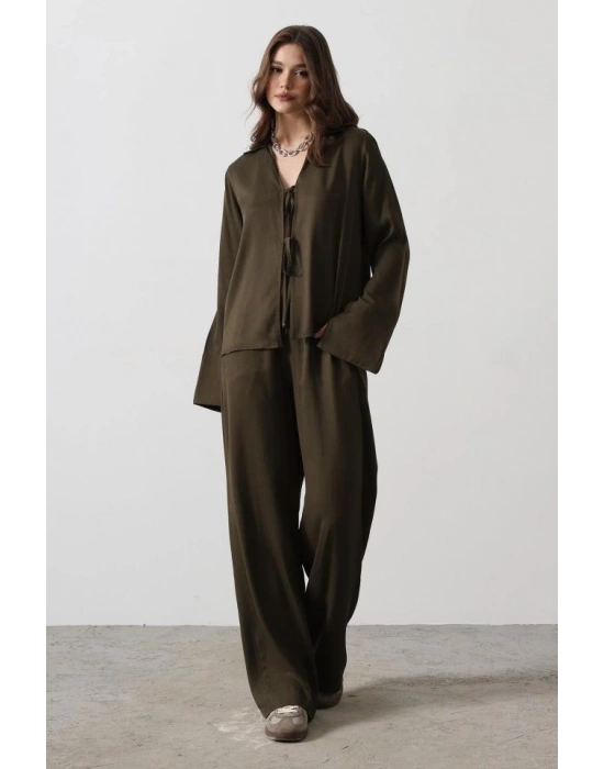 Önden Biyeli Bluz Ve Pantolon Takım  Haki