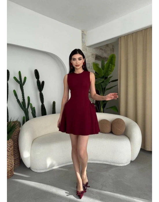 More İnci Detaylı Elbise