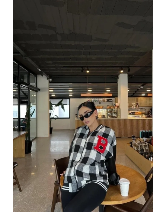 Pötikare Desen Harf Nakışlı Kolej Ceket  iyah