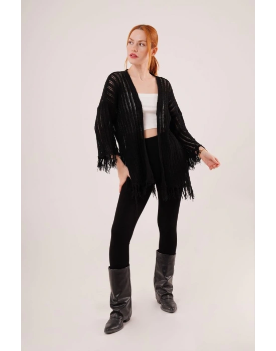 Püskül Detaylı Delikli Model Siyah Hırka