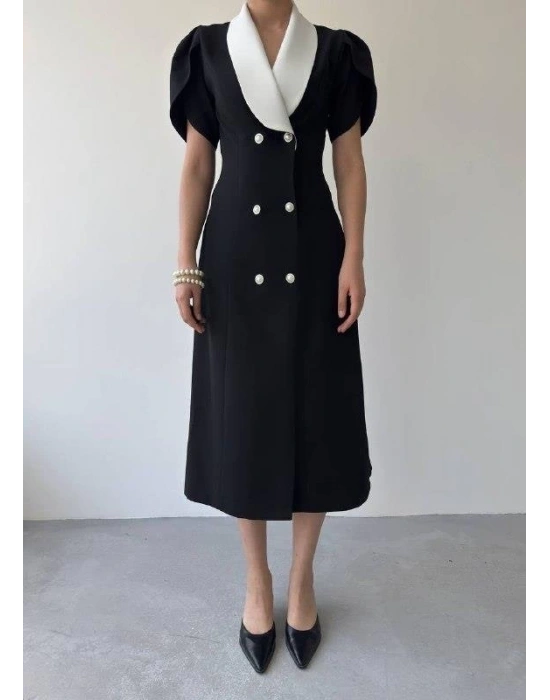 Reta Düğme Detaylı Elbise