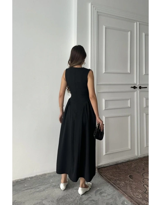 Siyah Gül Detaylı Atlas Elbise