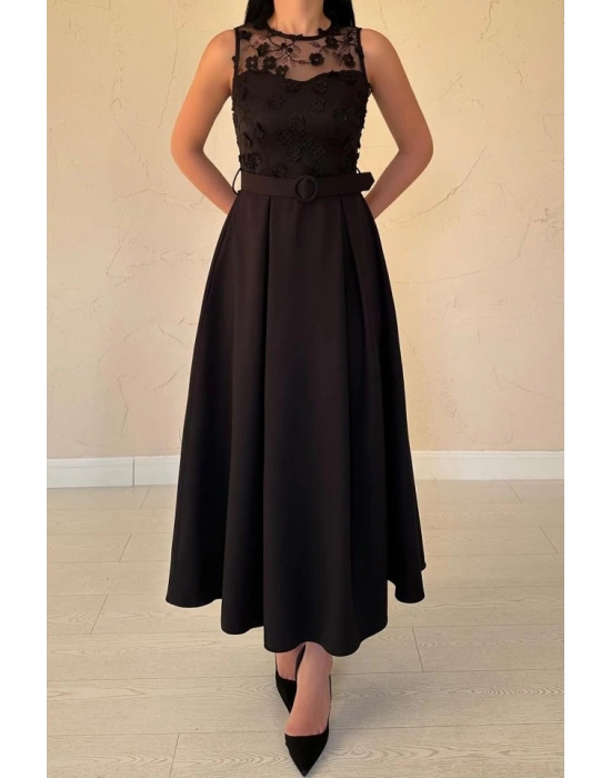 Siyah Önü Dantel Detaylı Kemerli Elbise