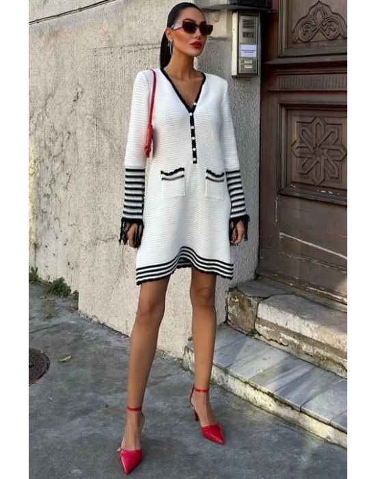 Triko Kolları Püsküllü Düğmeli Elbise 2849