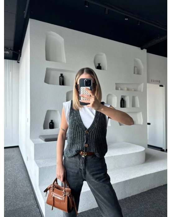 Triko Kolsuz Düğmeli Yelek  iyah