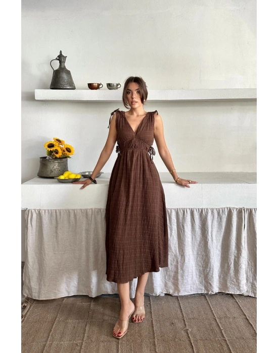 ÜSLİN ELBİSE OUZ BÜZGÜ DETAYLI V YAKA KOLSUZ ELBİSE  Kahverengi