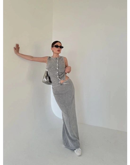 Uzun Etekli Önü Düğmeli Badi İkili Takım Gri