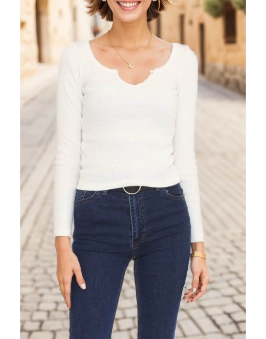 V Yaka Dekolteli Body Ekru