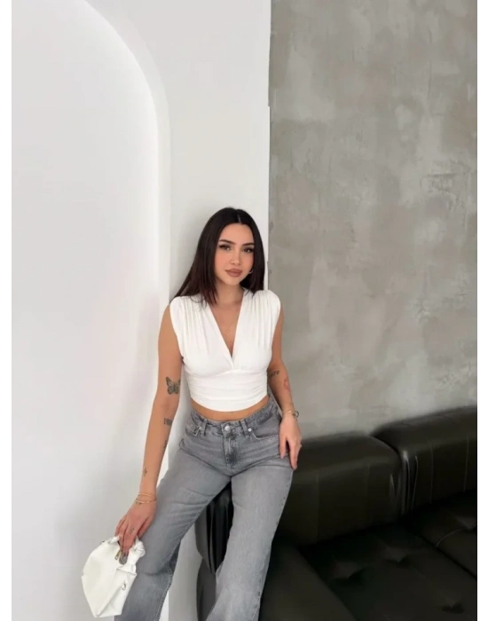 Vatkalı Kolsuz V Yaka Drapeli Crop Bluz ikralı Fit  Beyaz