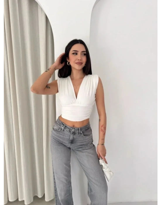 Vatkalı Kolsuz V Yaka Drapeli Crop Bluz ikralı Fit  Beyaz