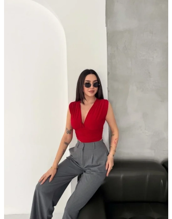 Vatkalı Kolsuz V Yaka Drapeli Crop Bluz ikralı Fit  Kırmızı