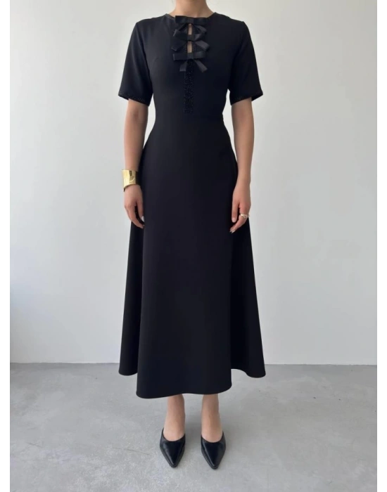 Wera Taşlı Fiyonk Detaylı Elbise