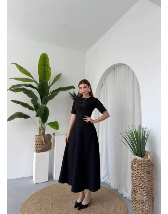 Wera Taşlı Fiyonk Detaylı Elbise