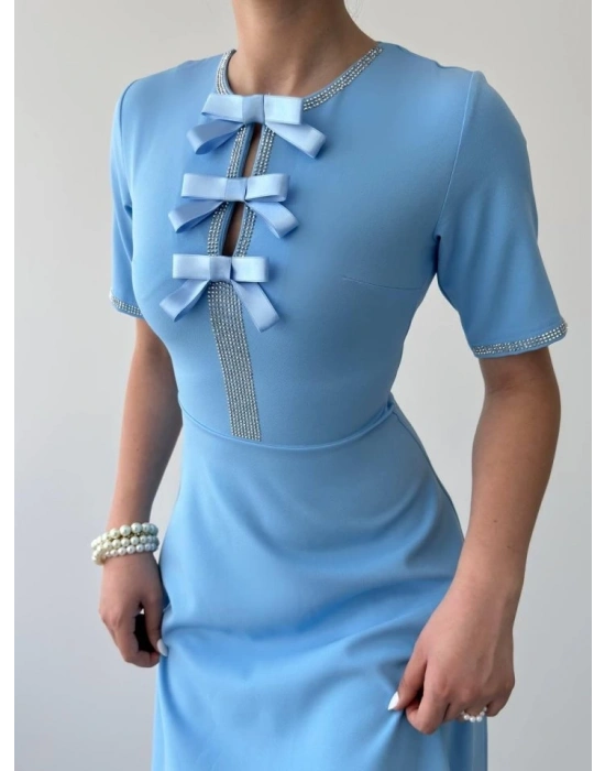 Wera Taşlı Fiyonk Detaylı Elbise