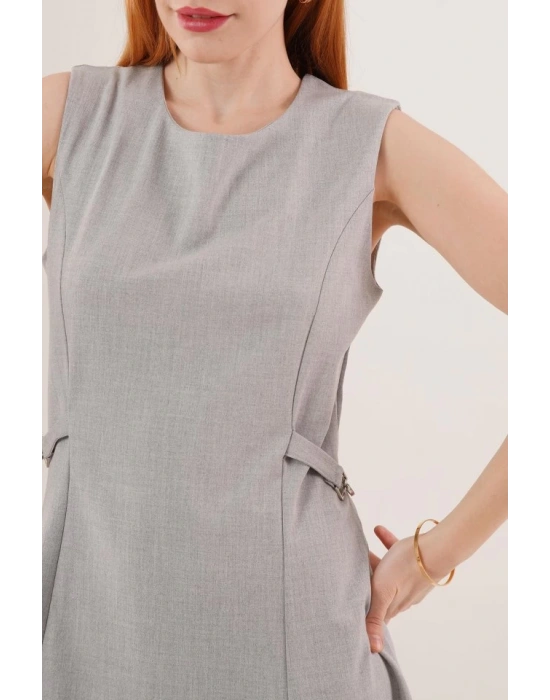 Yanları Zincir Detaylı ıfır Kol Gri Mini Elbise