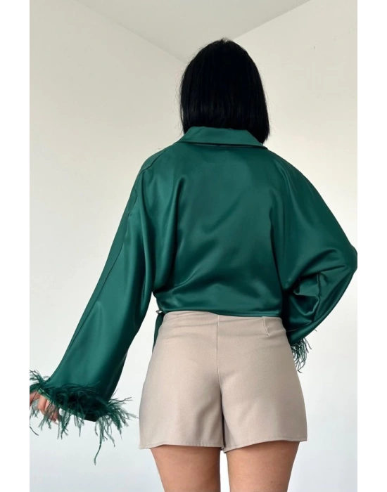 Zümrüt Kolları Tüylü Saten Crop