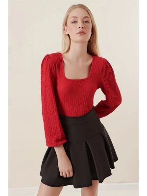 04 Uzun Kollu Bluz  Kırmızı