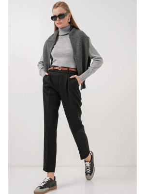 6686 Pileli Kemerli Kumaş Pantolon  Siyah