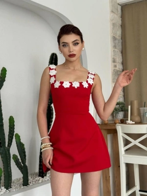 Alyosa Çiçek Detaylı Elbise