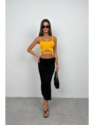 Bel Bağcıklı Crop Bluz