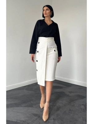 Beyaz Çizgili Poliviskon Etek