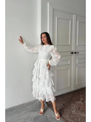 Beyaz Valonlu Şeritli Kat Kat Elbise