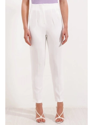 Beyaz Yüksek Bel Kumaş Pantolon 6650