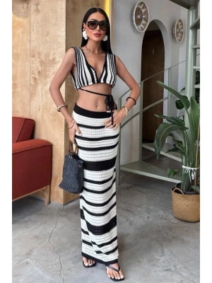 Çizgili Bikini Üst Ve Etek Triko Takım 10110