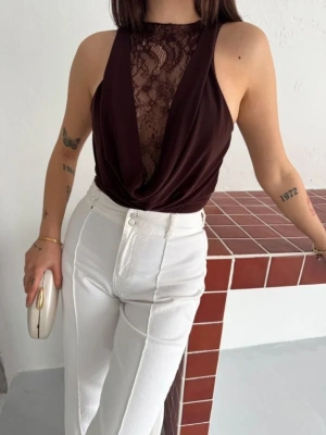 Dantel Detaylı Derin Dekolte Body Şık Kolsuz Yazlık Bodysuit  Kahvrenegi
