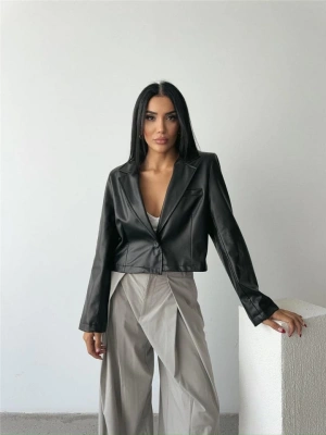 DERİ CROP CEKET TEK DÜĞE  Siyah